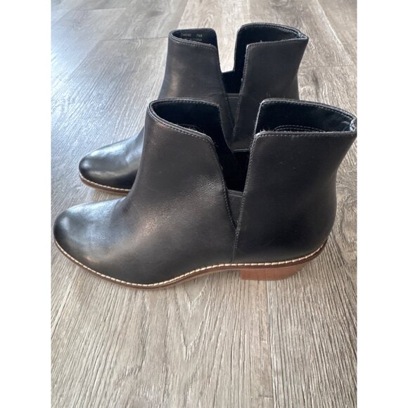 Cole Haan Black Leather Ankle Booties With Block Heel Size 7.5B Fall Fashion - Picture 2 of 9